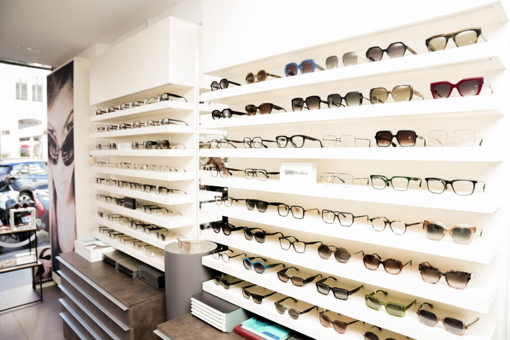 Brillenregal | Gamée Optik | Ihr Optiker in 1010 Wien